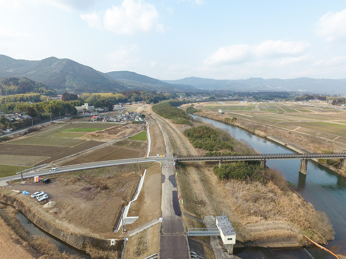 般若寺地区堤防強化工事