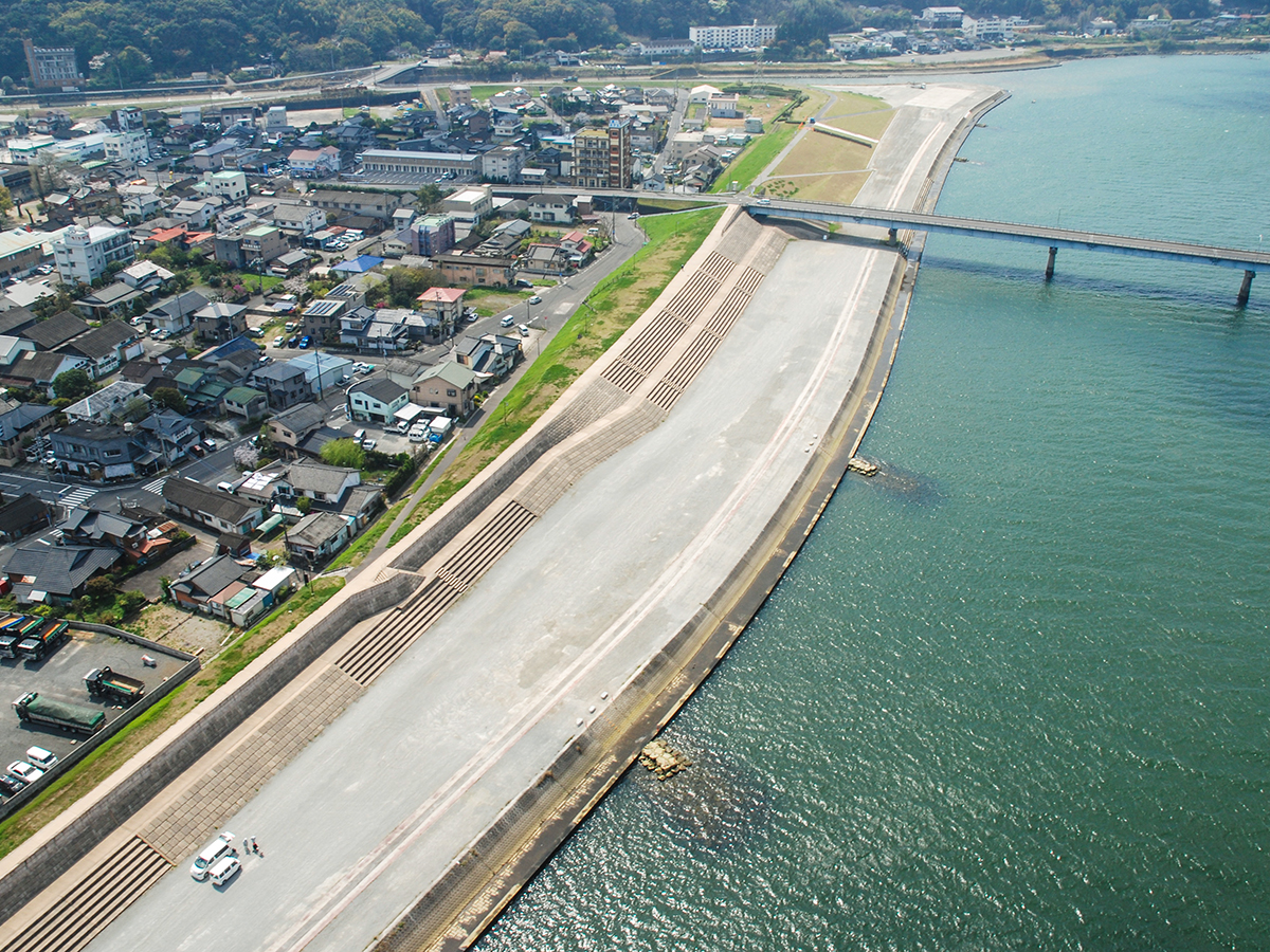 向田地区下流環境整備水制設置工事