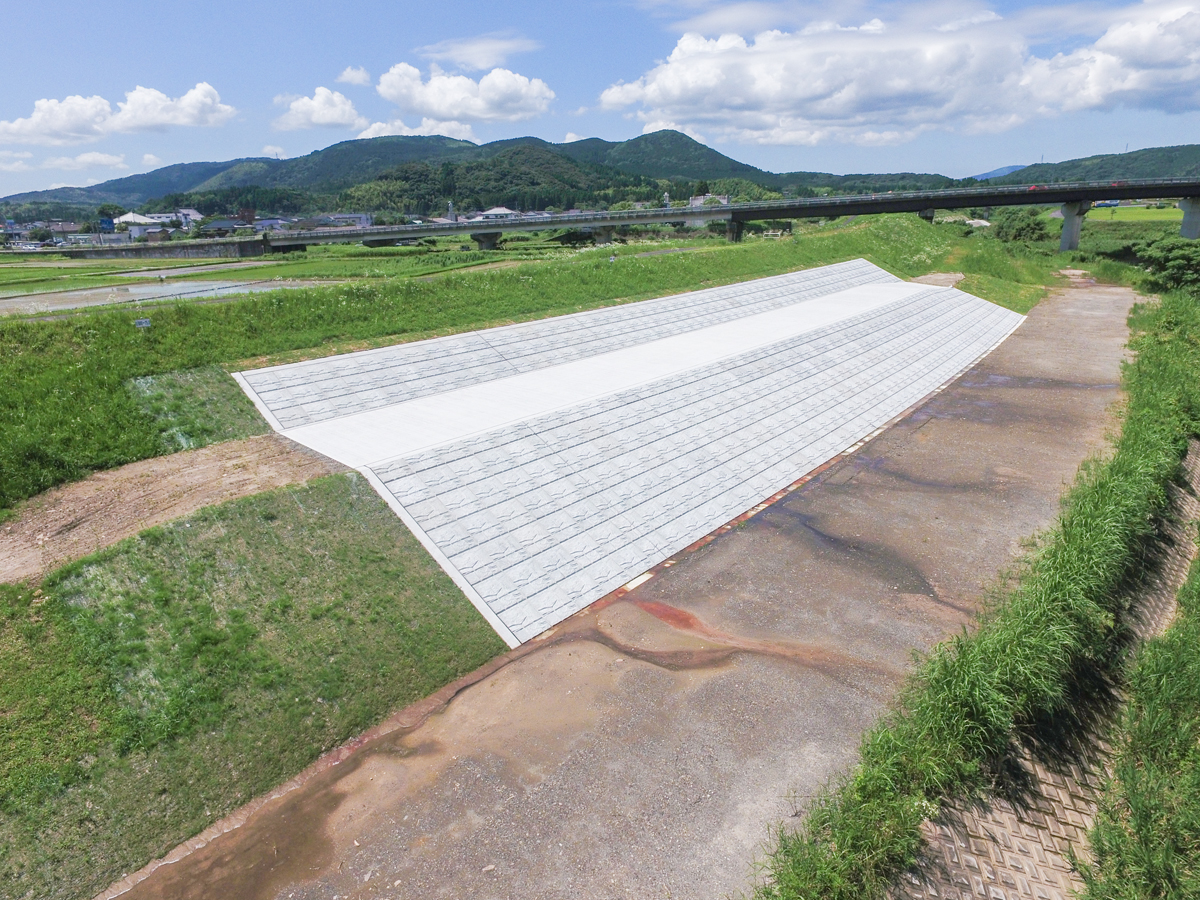 樋渡川左岸堤防強化その２工事